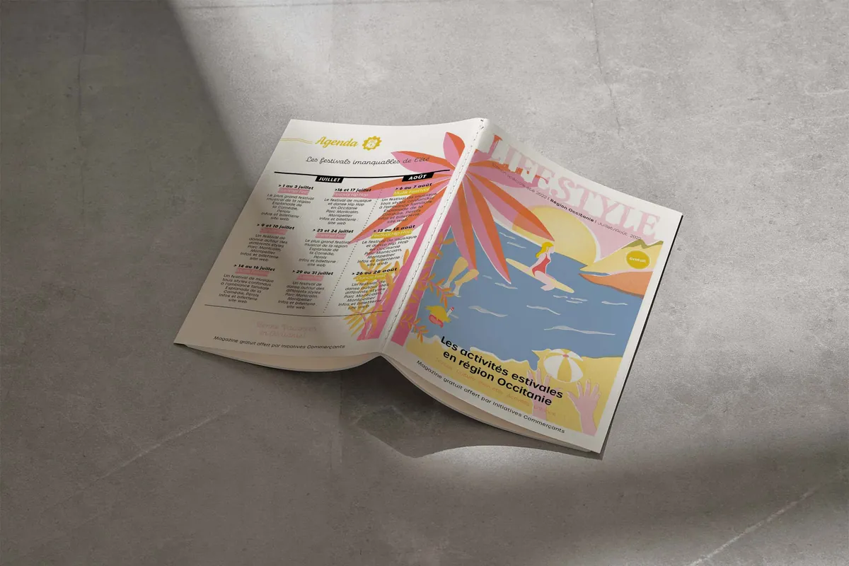 Magazine Lifestyle ouvert, couverture illustrée et agenda estival